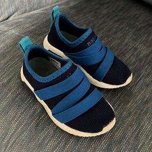 Native little kid size 8